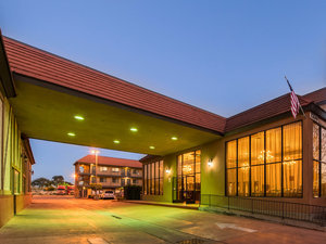 Hotel Comfort Inn & Suites