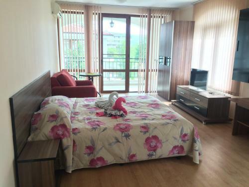 Solar Apartments Chateau Valon