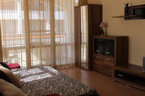 Solar Apartments Chateau Valon