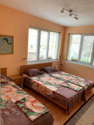 Hostal Guest House Emona