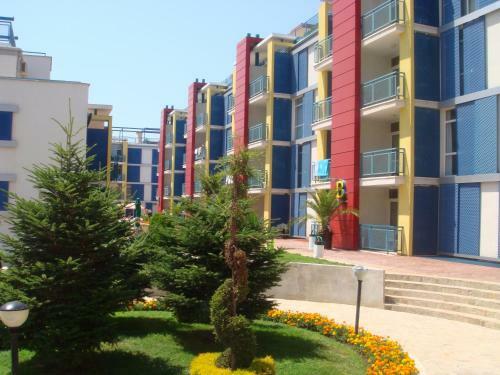 Elite 4 Sunray Apartments