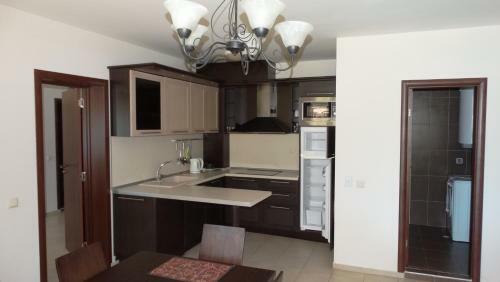 Aparthotel Chateau Del Marina Apart Complex