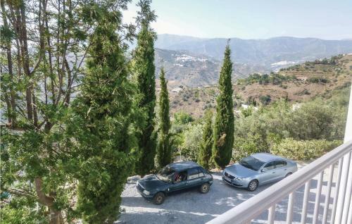 Six-bedroom Holiday Home In Sayalonga