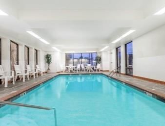 Hotel Days Inn South