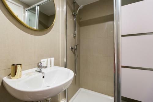 Apartamento En Ferran By The Streets