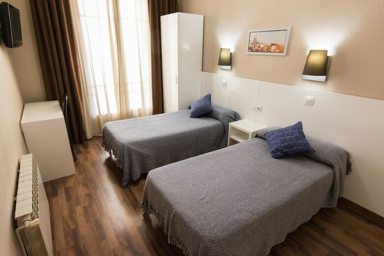 Hostal Lesseps