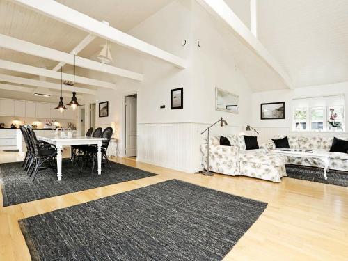 Three-bedroom Holiday Home In Gilleleje 16