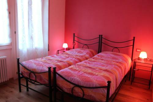 Hostal Rooms Of Love