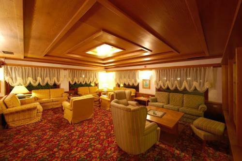 Th San Pellegrino - Monzoni Hotel