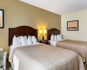 Hotel Quality Inn & Suites