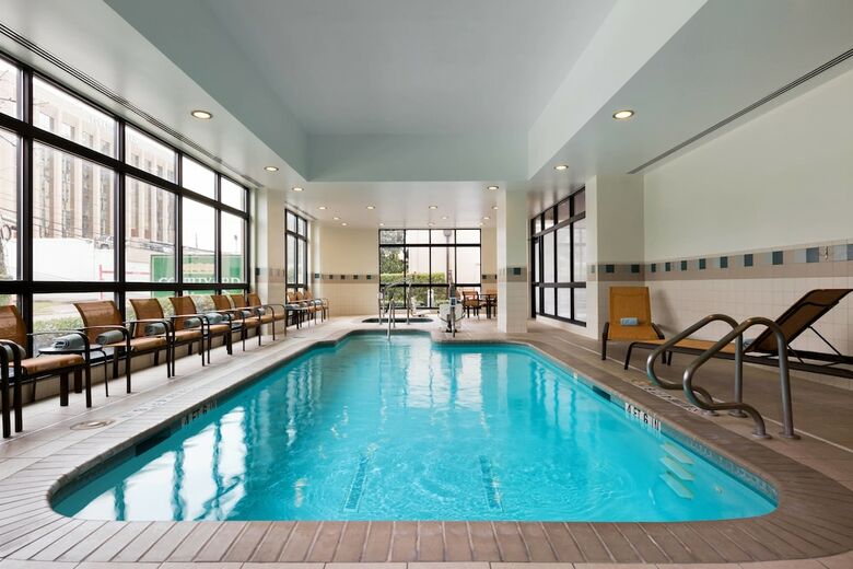 Hotel Courtyard By Marriott Houston By The Galleria