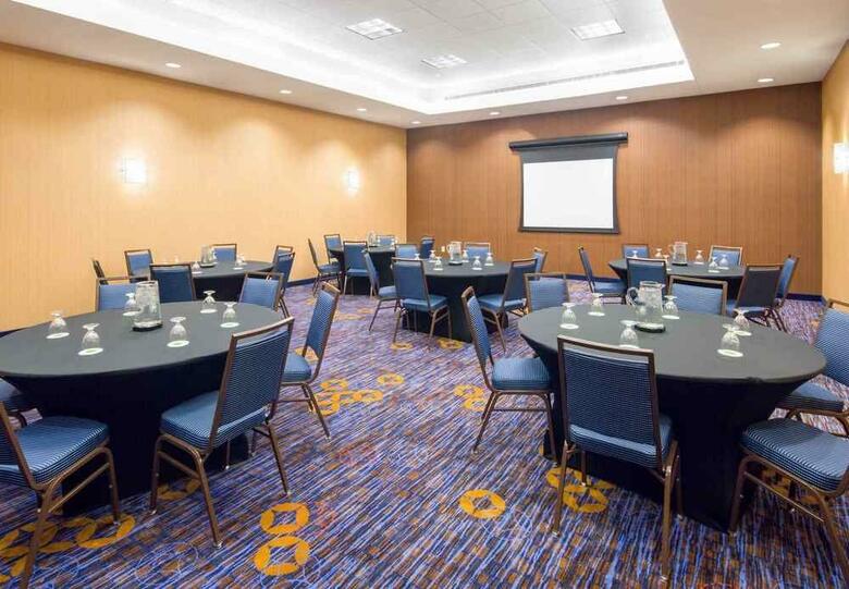 Hotel Courtyard By Marriott Houston By The Galleria