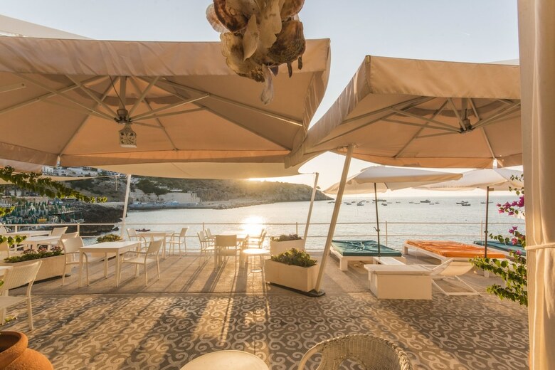 La Roccia Hotel