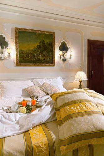 Hostal Palazzetto Pisani Grand Canal