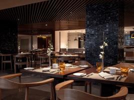 Hotel Pullman Shanghai Skyway