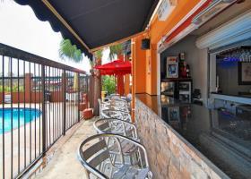 Hotel Quality Inn & Suites