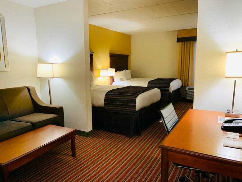 Hotel Comfort Suites Alpharetta