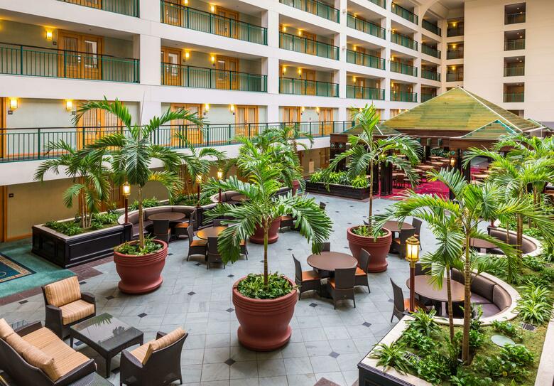 Hotel Doubletree Guests Suites & Conference Center