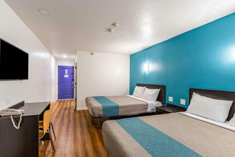 Hotel Motel 6-fountain Valley, Ca - Huntington Beach Area