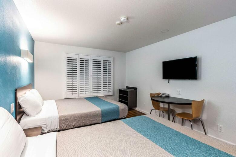 Hotel Motel 6-fountain Valley, Ca - Huntington Beach Area