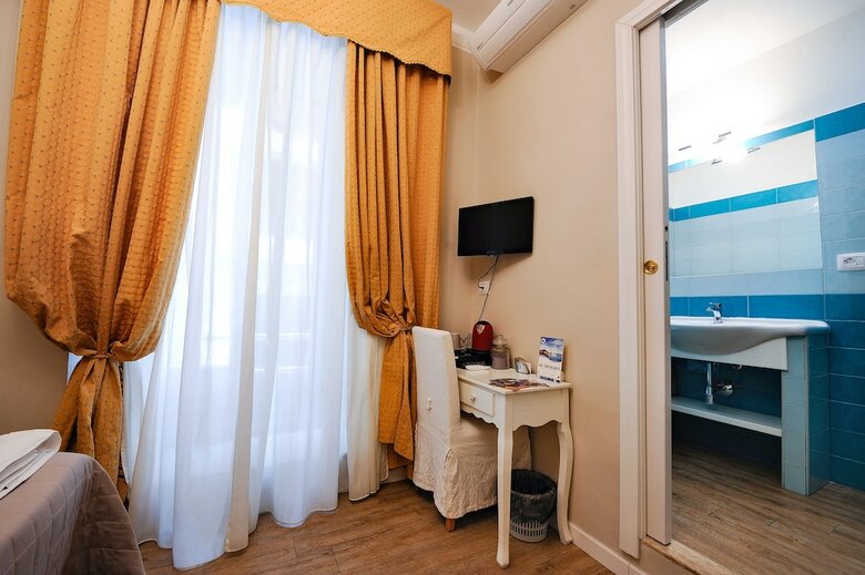 Hostal Onda Marina Rooms