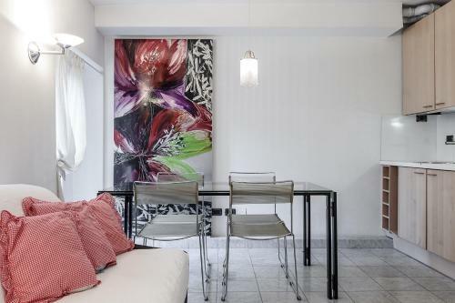 Broletto Apartment