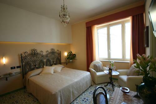 Hostal Sorrento Inn Guesthouse
