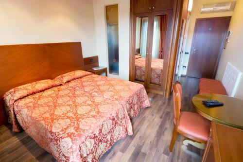 Hostal Diamantino Town House