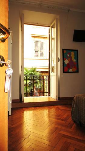 Hostal Villa Borghese Guest House