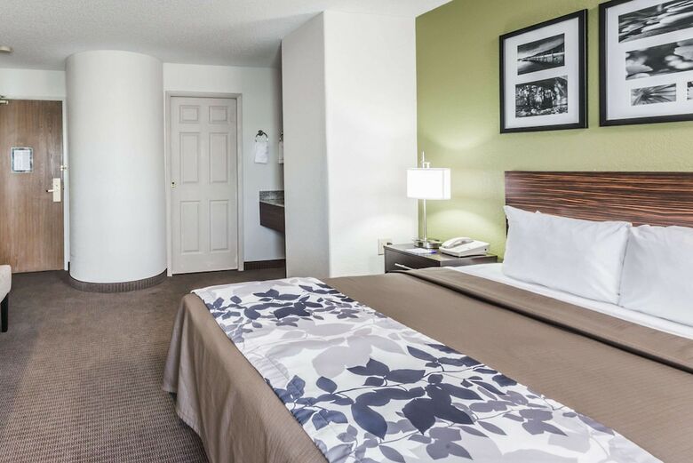 Hotel Baymont By Wyndham Pueblo