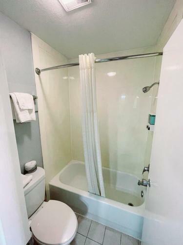 Hotel Americas Best Value Inn Buda