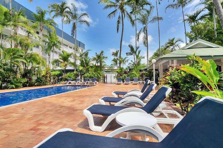 Hotel Agincourt Beachfront Apartments