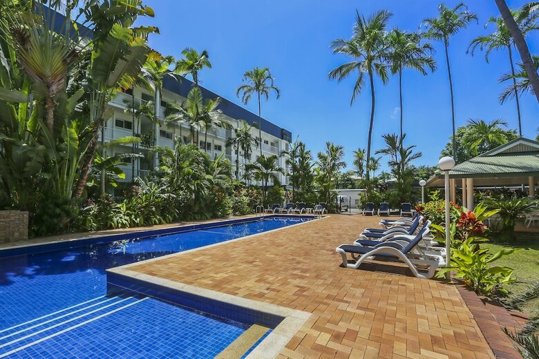 Hotel Agincourt Beachfront Apartments