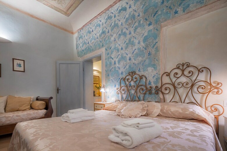 Hostal Novella House