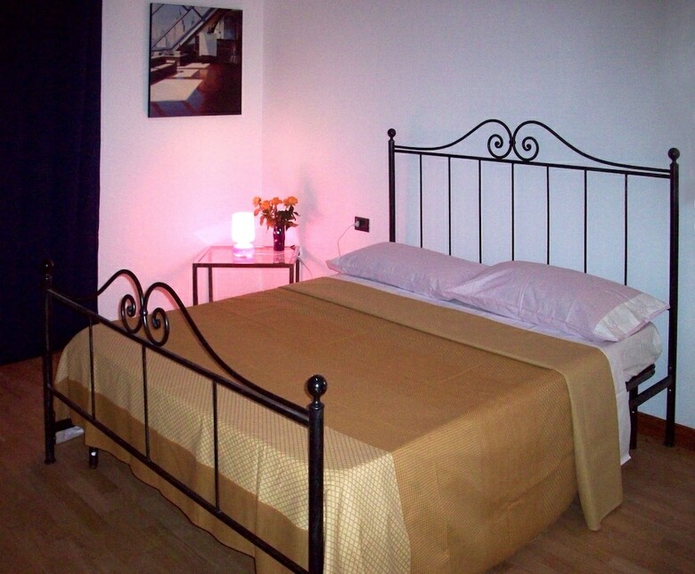 Hostal Apartment Nido Stazione