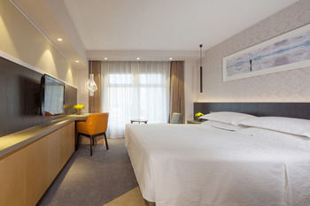 Hotel Beijing Landmark Towers
