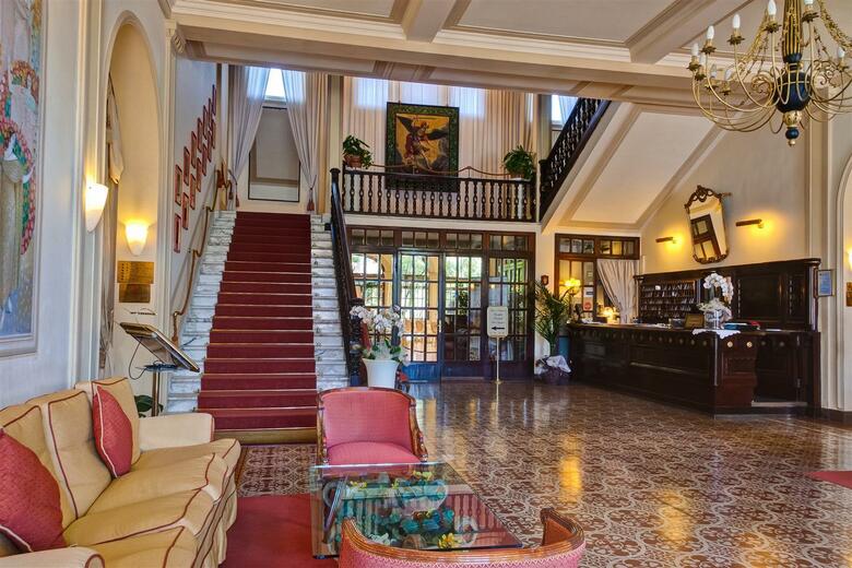 Bw Premier Collection Grand Hotel Royal