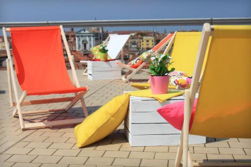 Sunny Terrace Hostel