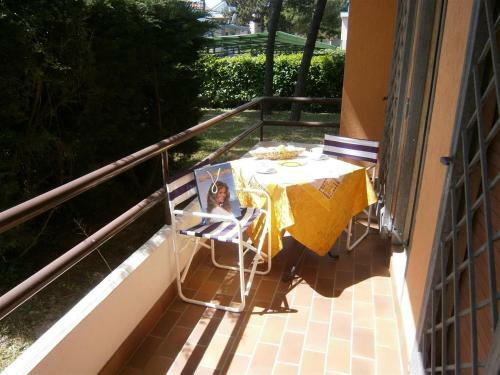 Two-bedroom Apartment Bibione Near River 11