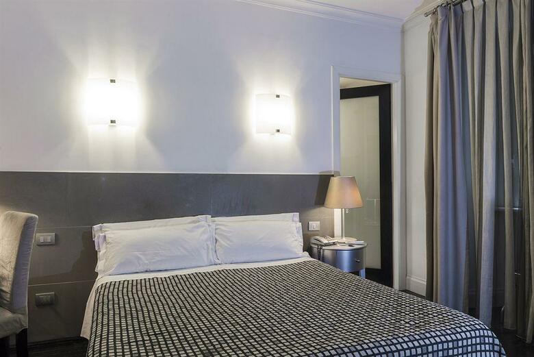Hostal Residenza A The Boutique Art Hotel