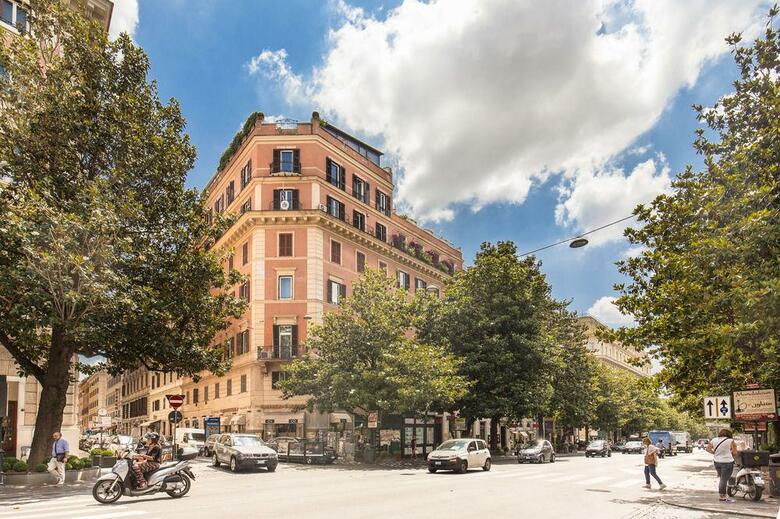 Hostal Residenza A The Boutique Art Hotel