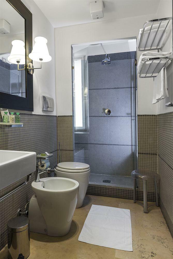 Hostal Residenza A The Boutique Art Hotel