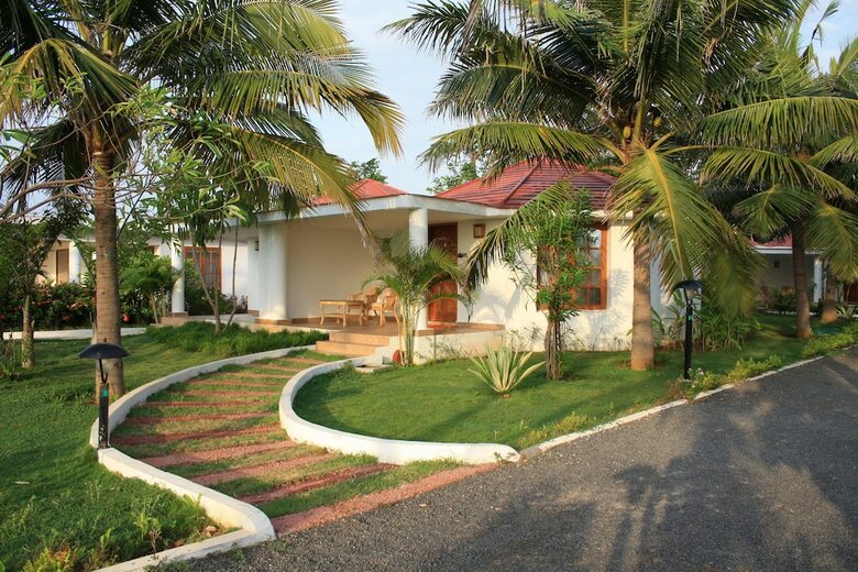 Hotel Chariot Beach Resort
