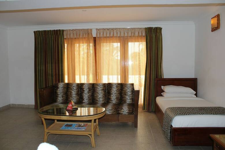 Hotel Chariot Beach Resort