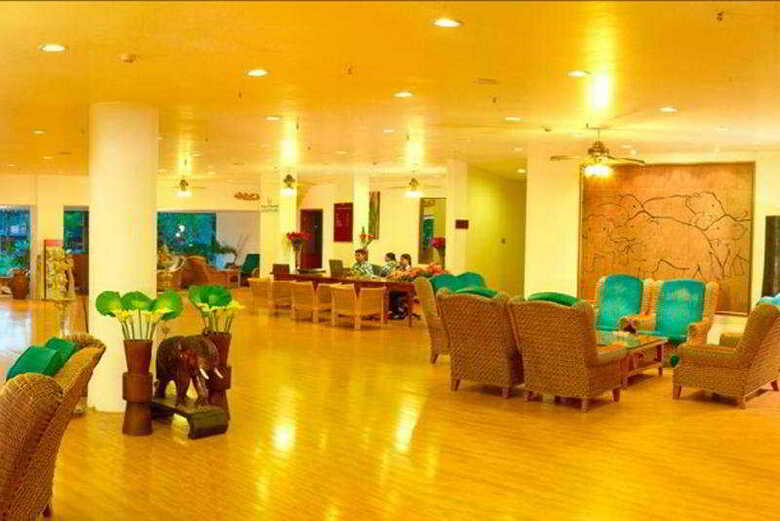 Hotel Chariot Beach Resort