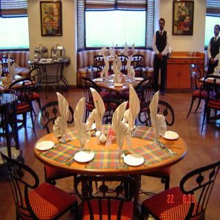 Hotel La Place Sarovar Portico