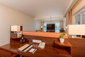 Hotel Radisson Plaza Resort Phuket Panwa Beach