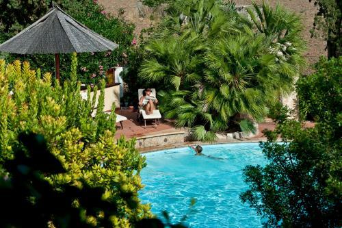 Nora Club Hotel