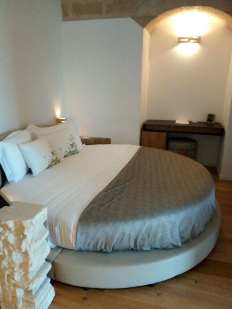 Hostal Casa Festa Rooms