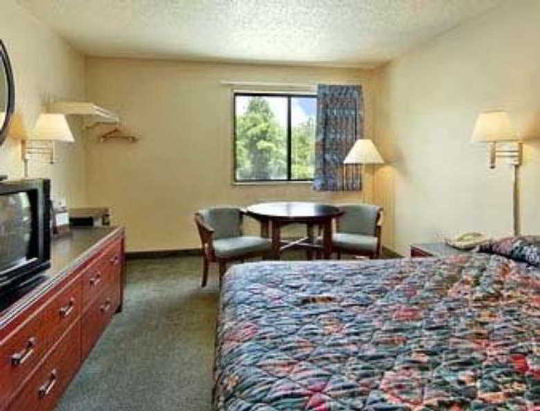 Hotel Super 8 Motel - Panama City